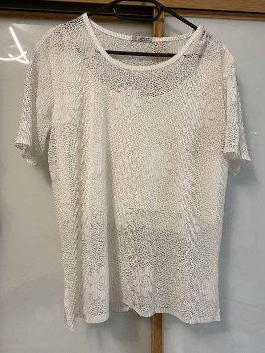 Biała koronkowa koszulka