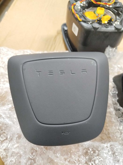 Ремінь безпеки безопасности водія/пасажира Tesla Juniper 25+ Оригінал