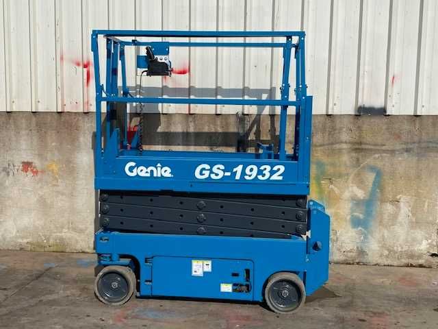 Plataforma Elevatoria Tesoura Eletrica Genie 8 Metros