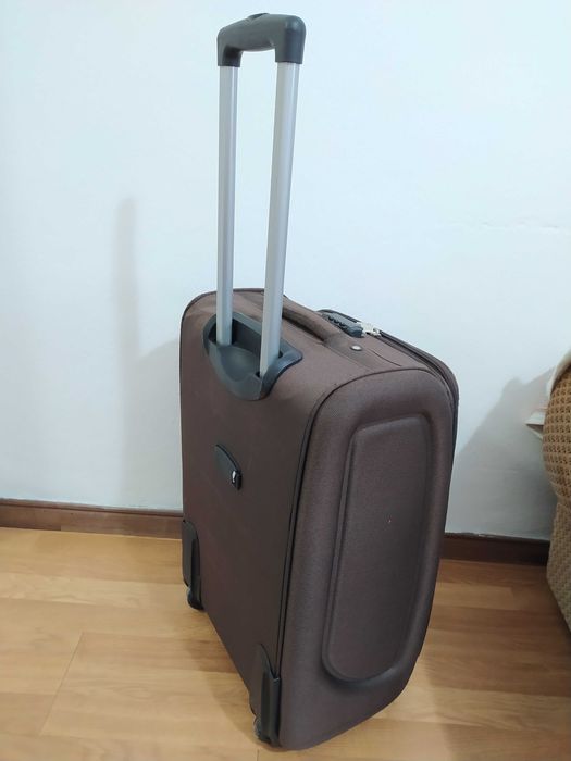 Mala de viagem em ótimo estado