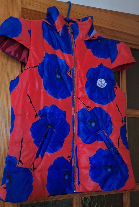 Жилетка "moncler"