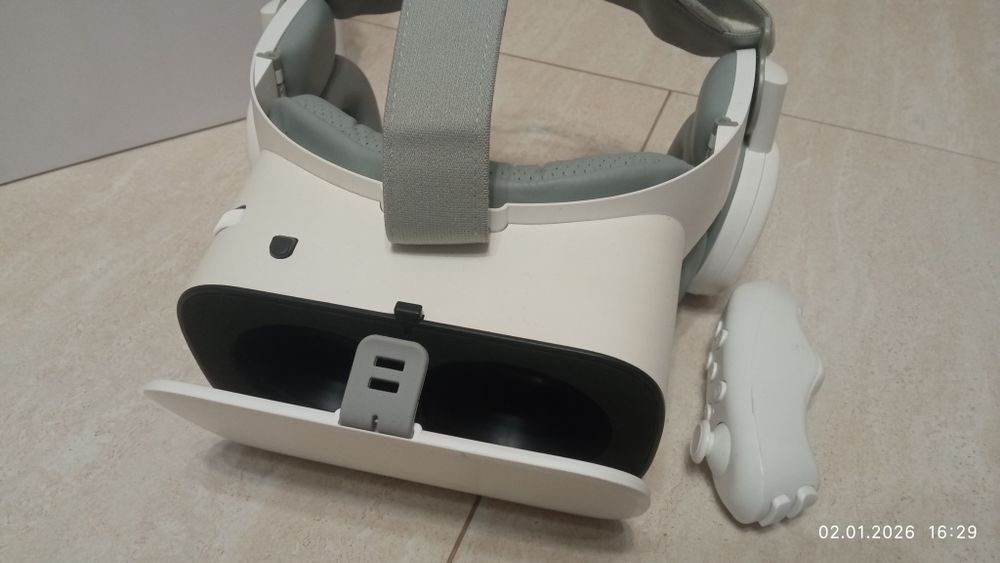 Окуляри віртуальної реальності BOBO VR з пультом