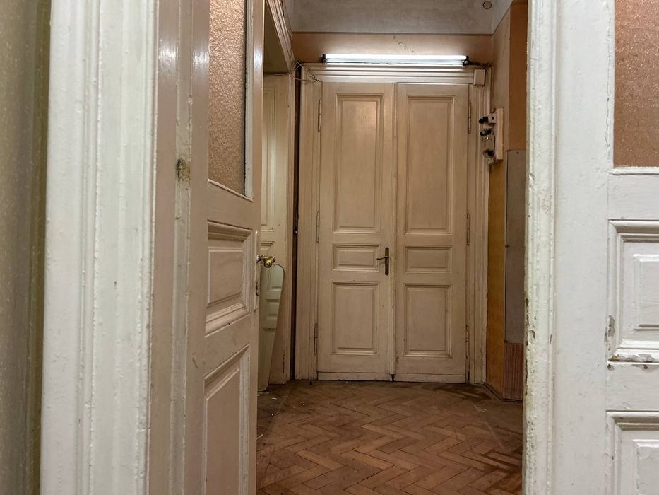Продаж 3-кімнатної квартири, вул. Михайла Коцюбинського, 10, Львів.