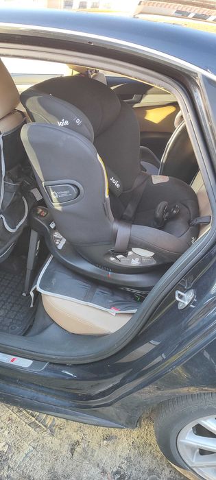 Fotelik Joie i-spin 360 + nosidełko Cybex