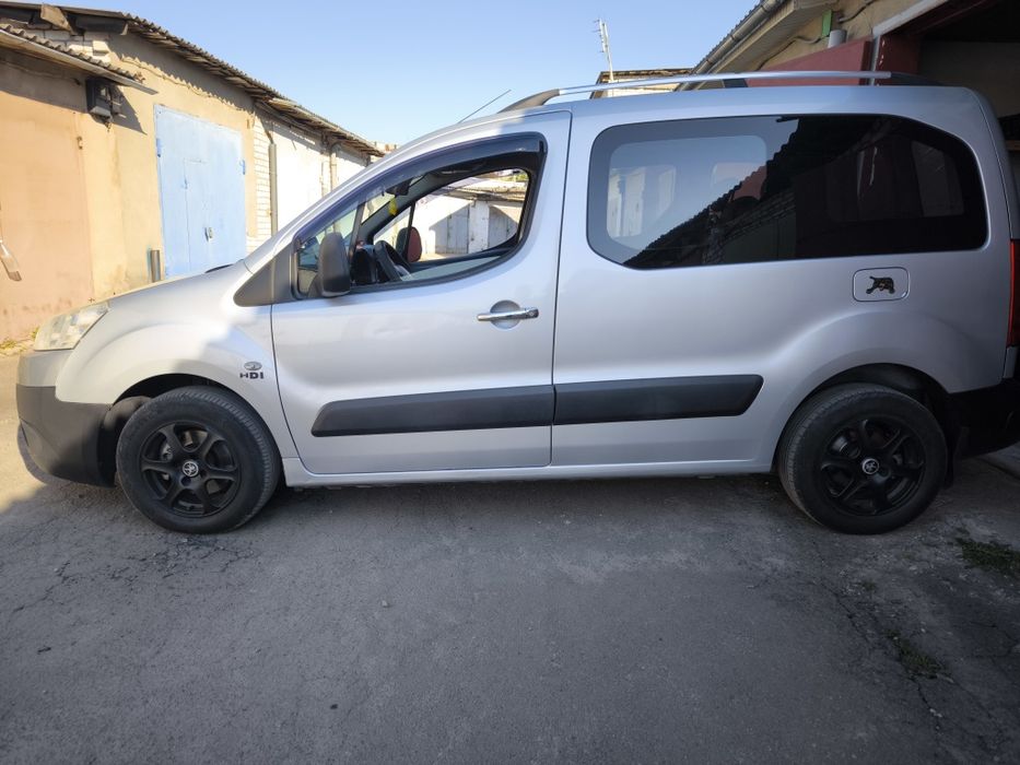 Продам власний автомобіль, в чудовому стані.