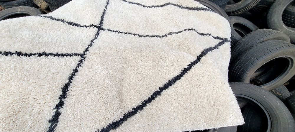 Ковёр палас килим синтетика  тканый 195х300.живой  от   120грн м.кв .