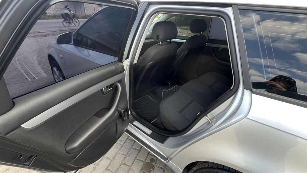 Продам AUDI  A4 B7