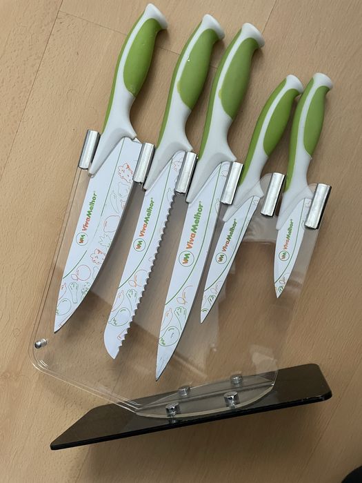 5 facas com suporte da marca Viva Melhor