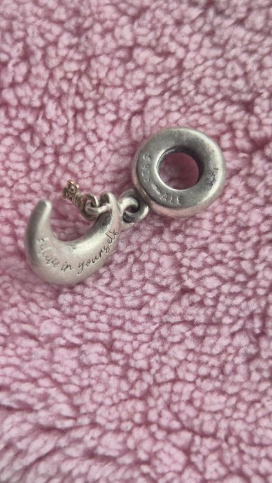 Charm Pendente Pandora Hamsá Mão de Fátima
