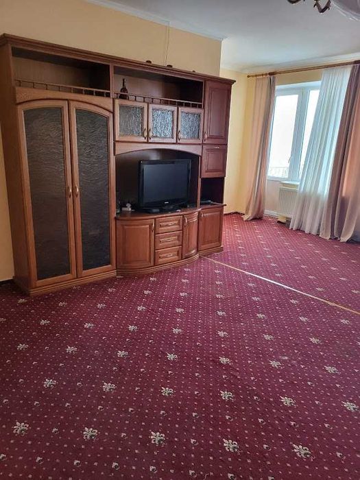 Оренда  двоповерхового дому в місті Миколаєві район Родніки