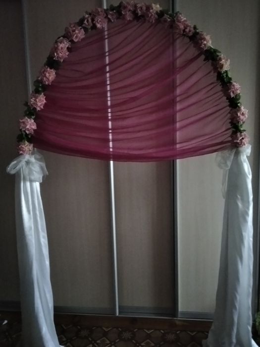 Арка свадебная,праздничная,мишки на свадебную машину молодожёнам.