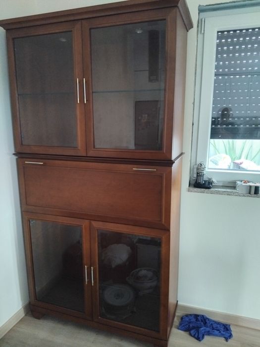 Movel de sala com porta de bar