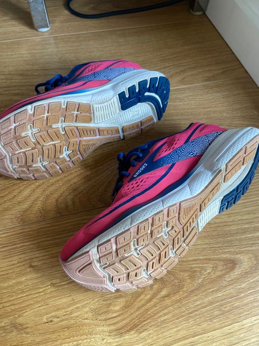 Corrida Brooks Trace 3 Tamanho 39 Hoka Oncloud