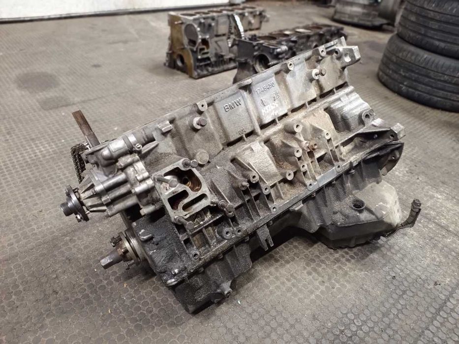 Низ двигателя m52b25 1 vanos