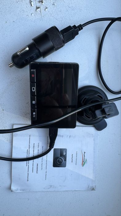 автомобільний відеореєстратор Aspiring AT220 Wi-Fi.