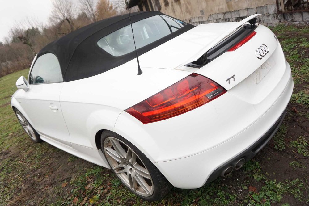 Audi TT 8j lift S-line Cabrio Roadster Kabrio tylna klapa bagażnika lotka spojler kompletna tył klapa S-line Biała *