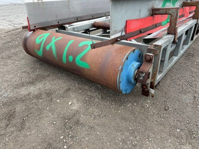 przenośnik taśmowy konstrukcja elektrobębne na tatę 900 mm długość 8.8mb