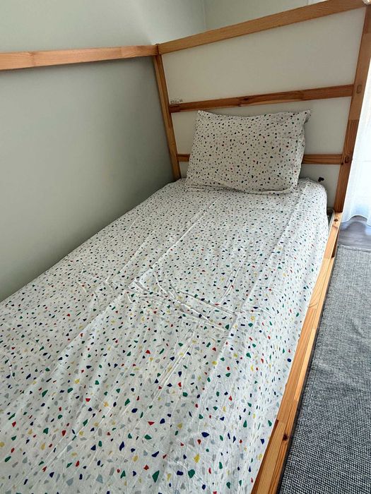 Cama reversível com escadas, Iluminação LED integrada