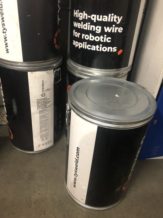 Beczki tekturowe  na zborze