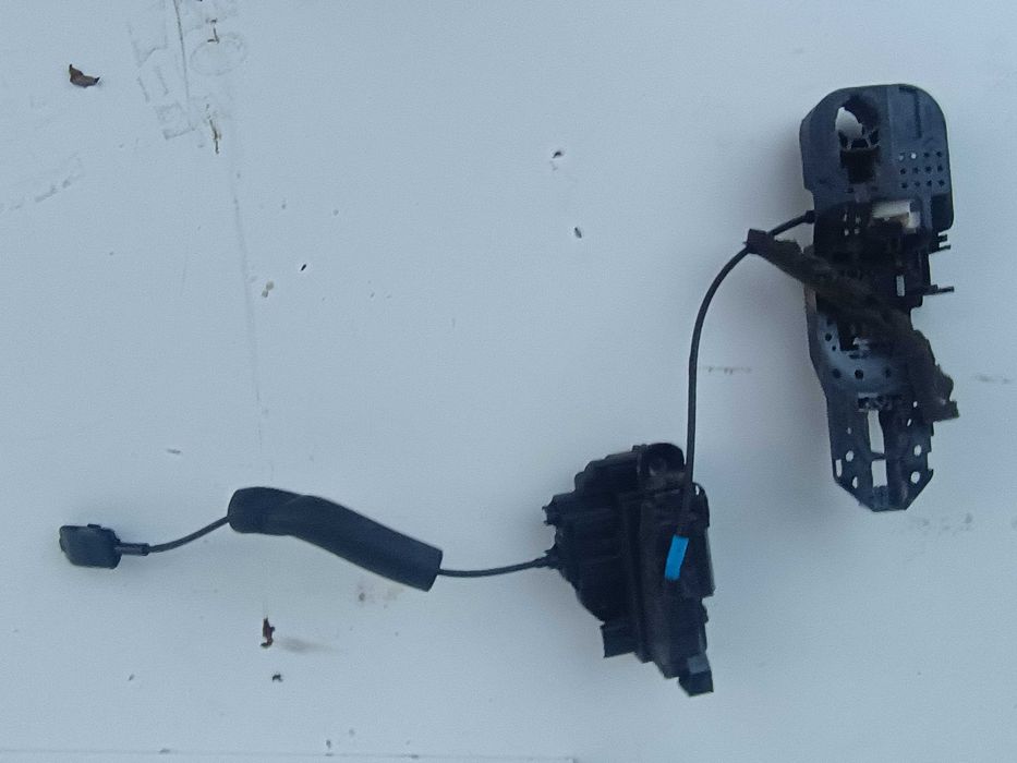 Zamek drzwi kierowcy Renault Megane III 3 lift 4 pin Europa Oryginał