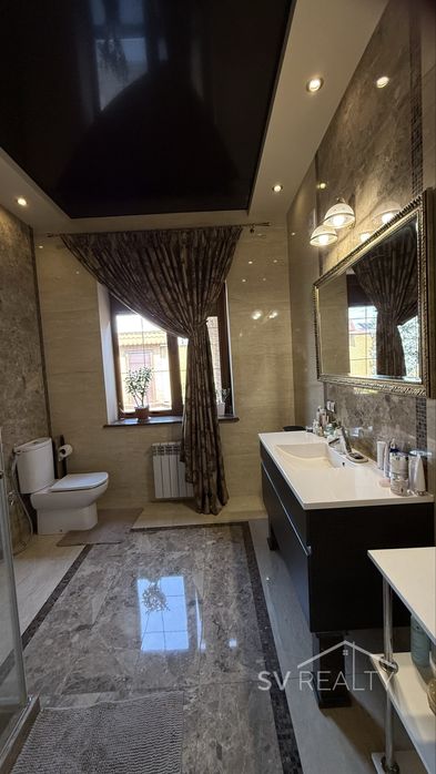 Будинок в центрі міста Запоріжжя