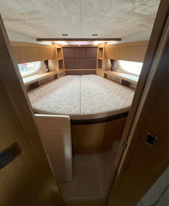 Яхта Галеон 385 Флайбридж