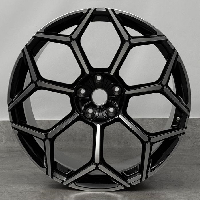 Lamborghini Urus Performance Felgi Rims Felgen 23”