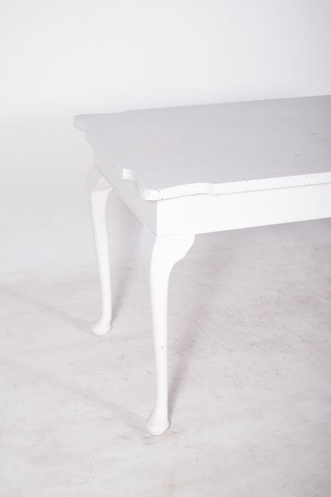 Mesa de Jantar em Pinho Lacada de Branco