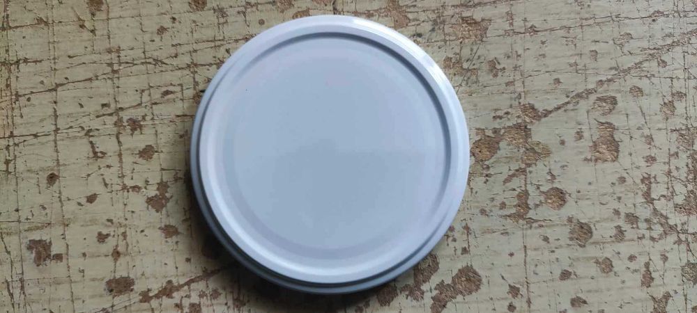 Zakrętki do słoików FI82 BIAŁE 4 zaczepowe / 100 sztuk