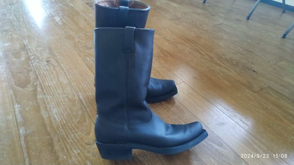 Botas pele Grinder 42