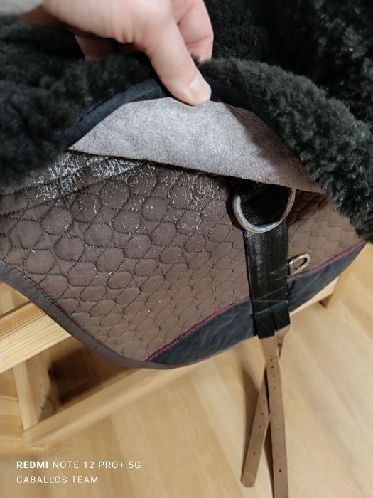 Pad do jazdy na oklep futro medyczne Christ