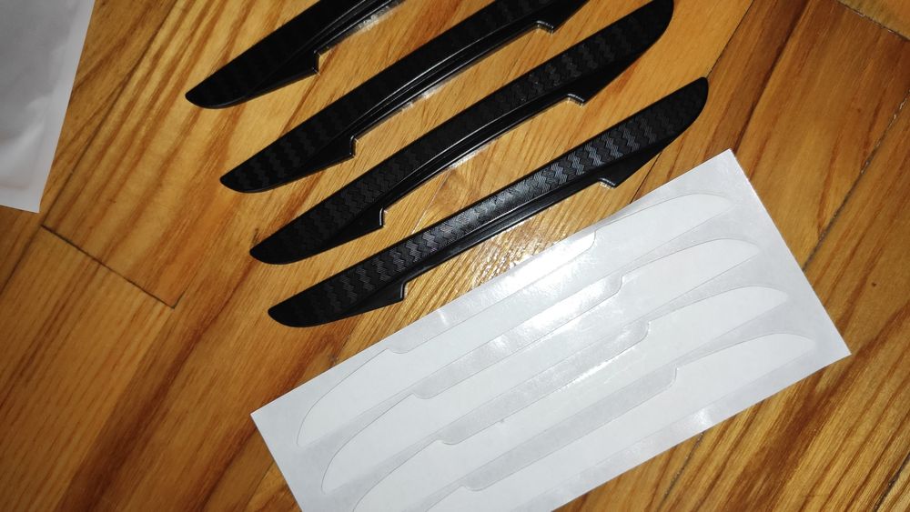 Протиударні накладки на двері авто