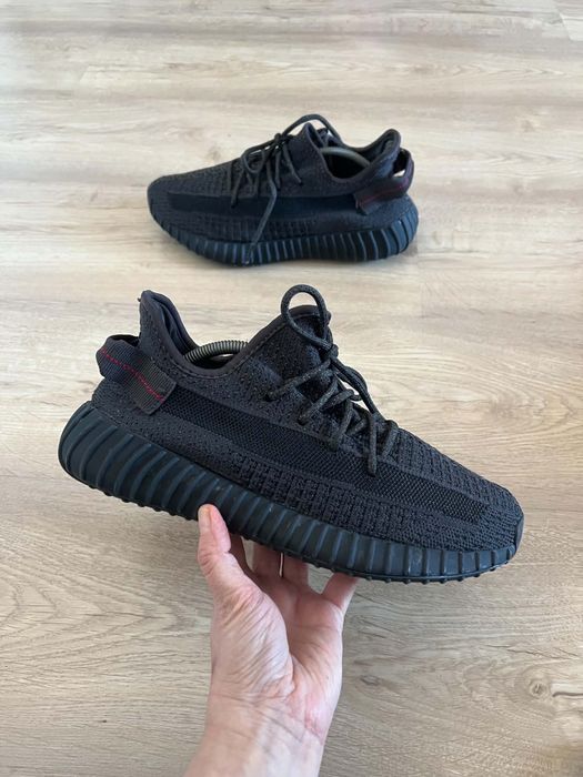 Adidas Yeezy 350 кросівки 40 р