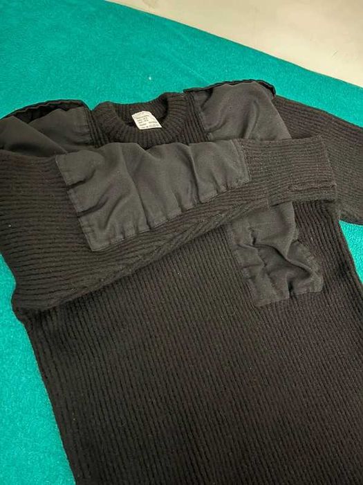 Sweter wojskowy 90% wełna rozmiar M czarny porządny
