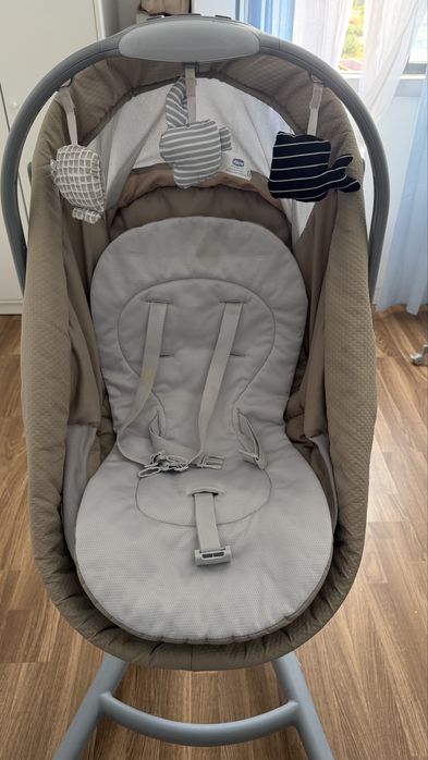 Cama/cadeira com musica