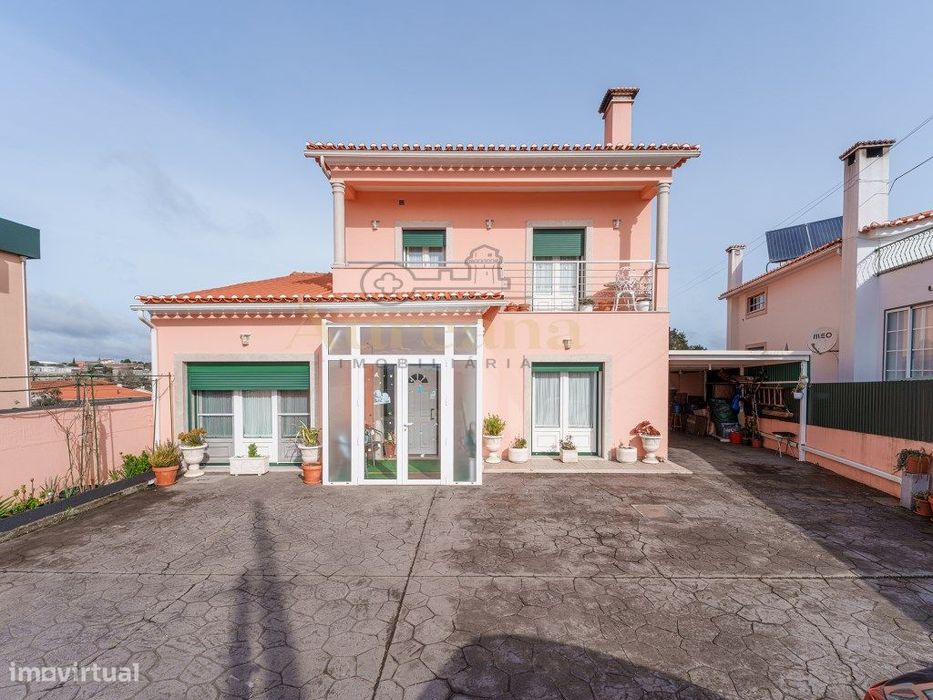 Moradia T3+1, na Moita Redonda, Fátima