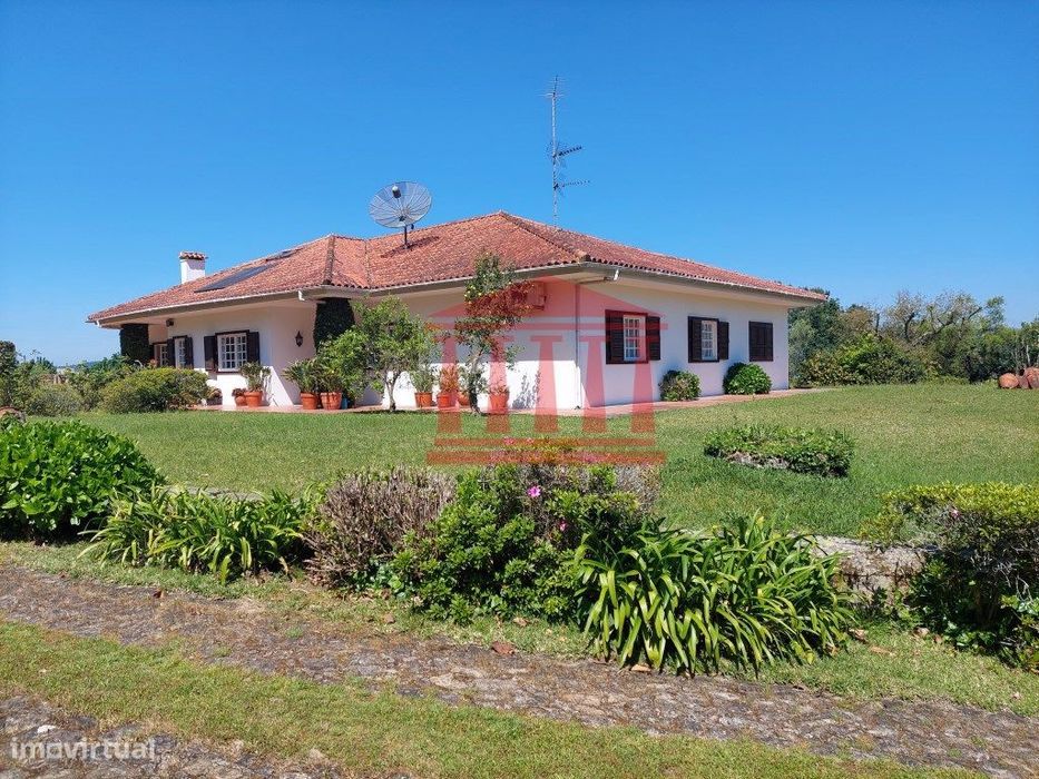 Moradia V6 Com Terreno - Barcelinhos