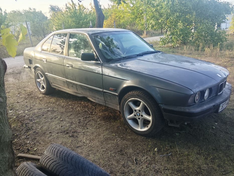 продам БМВ е34 м20б25