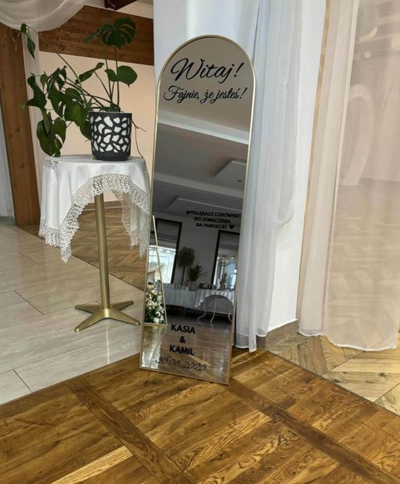 Lustro powitalne Selfie Mirror na wesela i inne eventy personalizowane