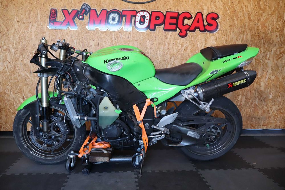 Kawasaki ZX10 ano 2006 para peças.