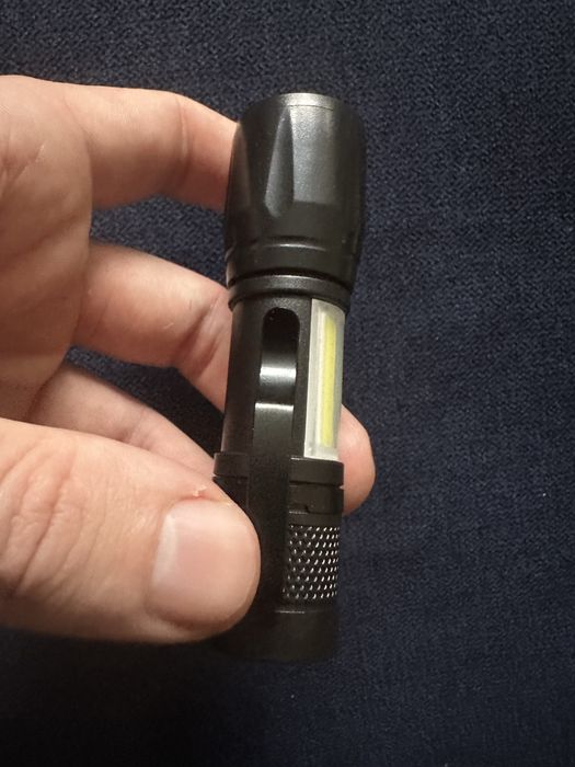 Туристический тактичкский фонарик на акауляторе, фонарь