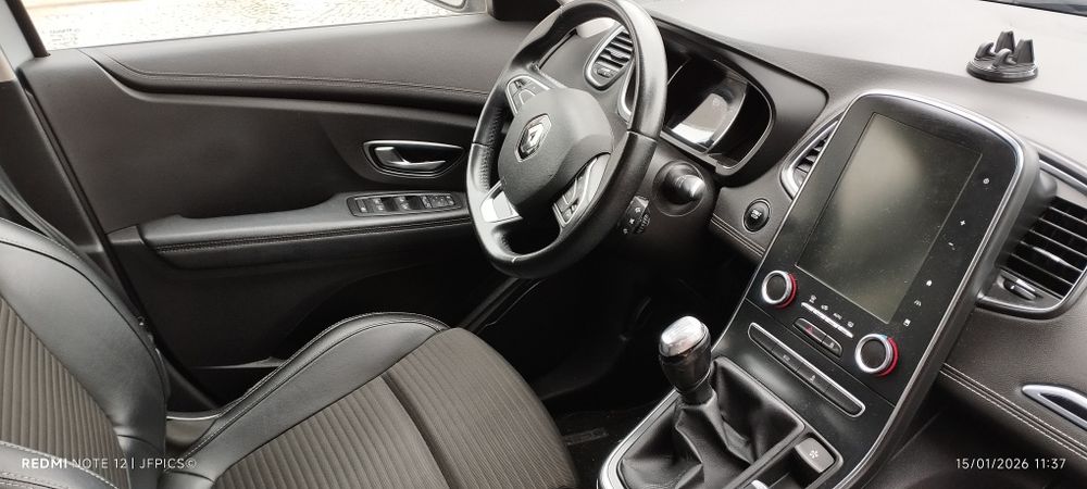 Renault Grand Scenic Hibryd Assist 7 Lugares