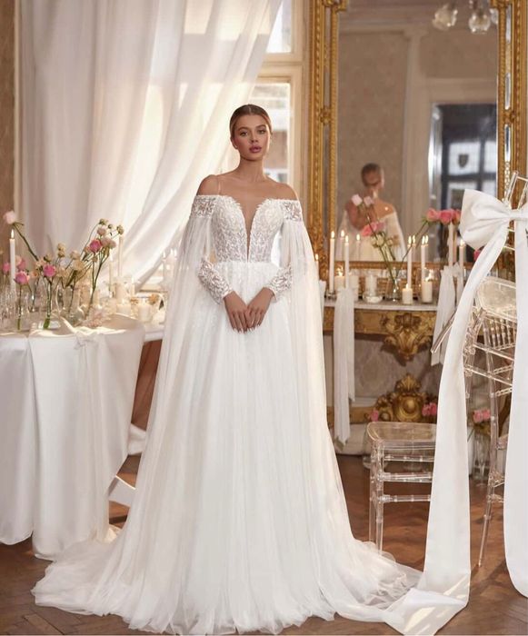 Нова весільна сукня