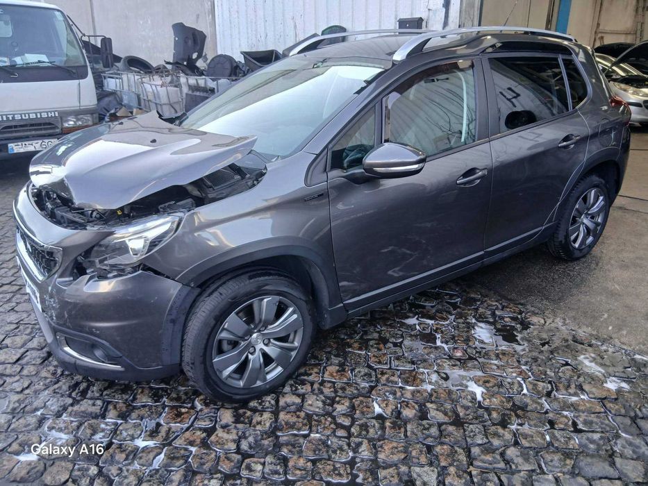 Peugeot 2008 1.5 BlueHDi Diesel Signature
