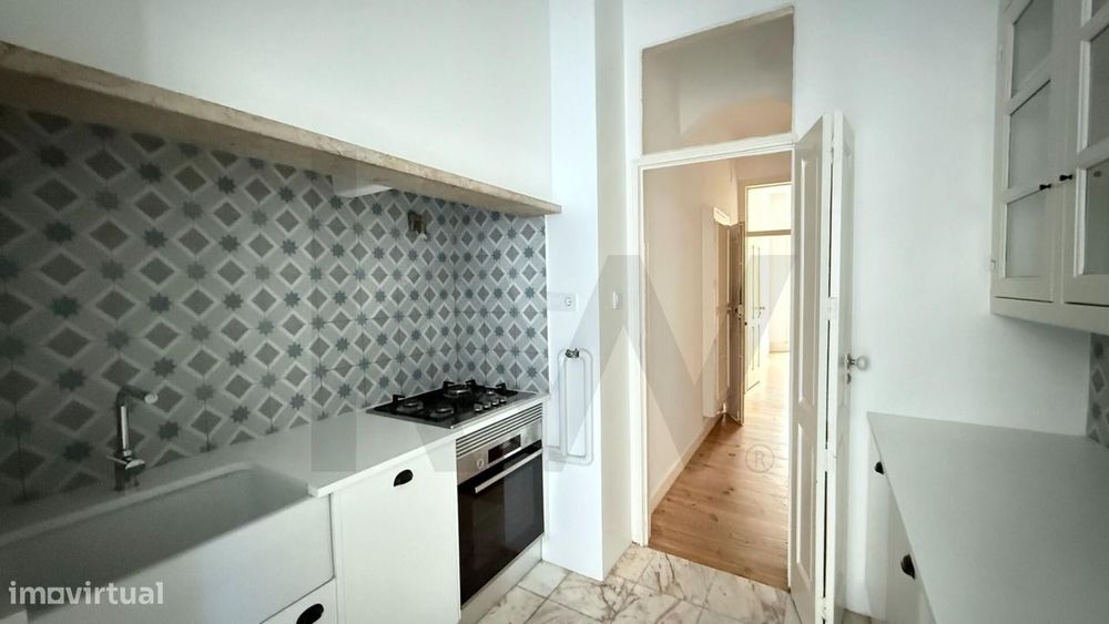 T2 para Arrendamento | Alcântara (Alto de Santo Amaro) | Entrada imedi