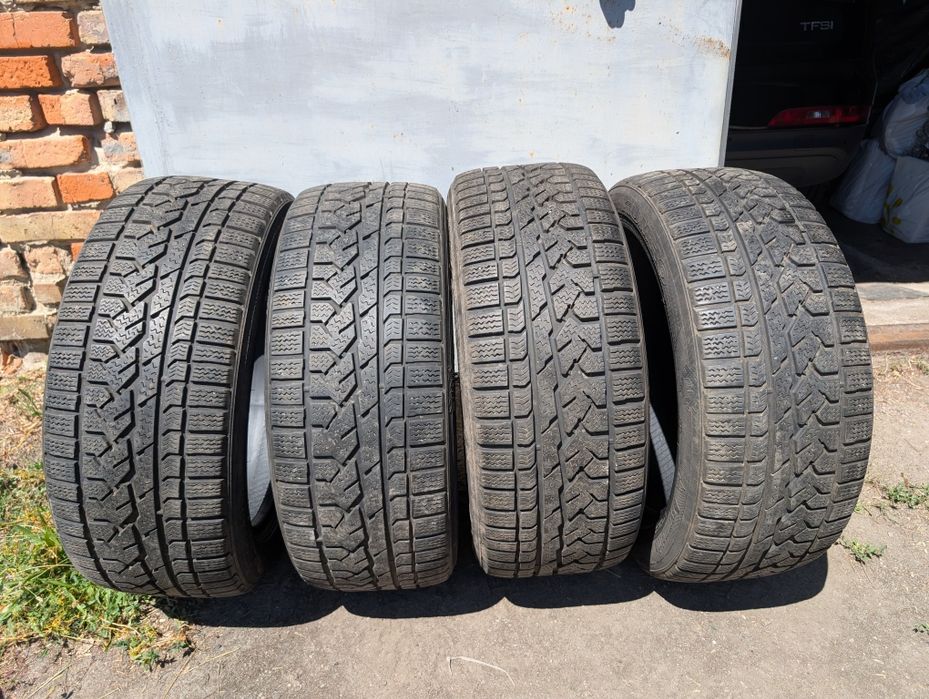 Шини Kumho зима, 235/50 R18