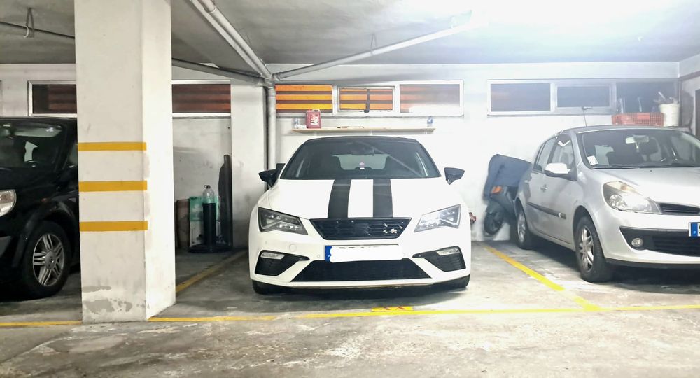 t2 Mozelos c /  120 metros quadrados /suite 2 varandas lugar de garagem