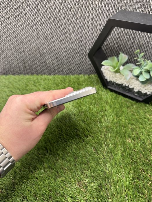 iPhone 15 Pro Max 256Gb Neverlock АКБ 92% White Titanium Айфон