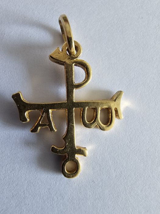 Pendente Cruz Constantino ouro 18k