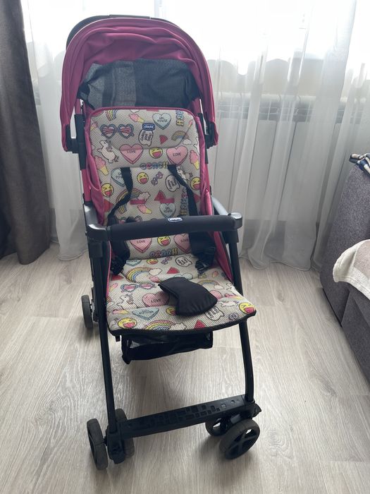 Коляска chicco (очень легкая)